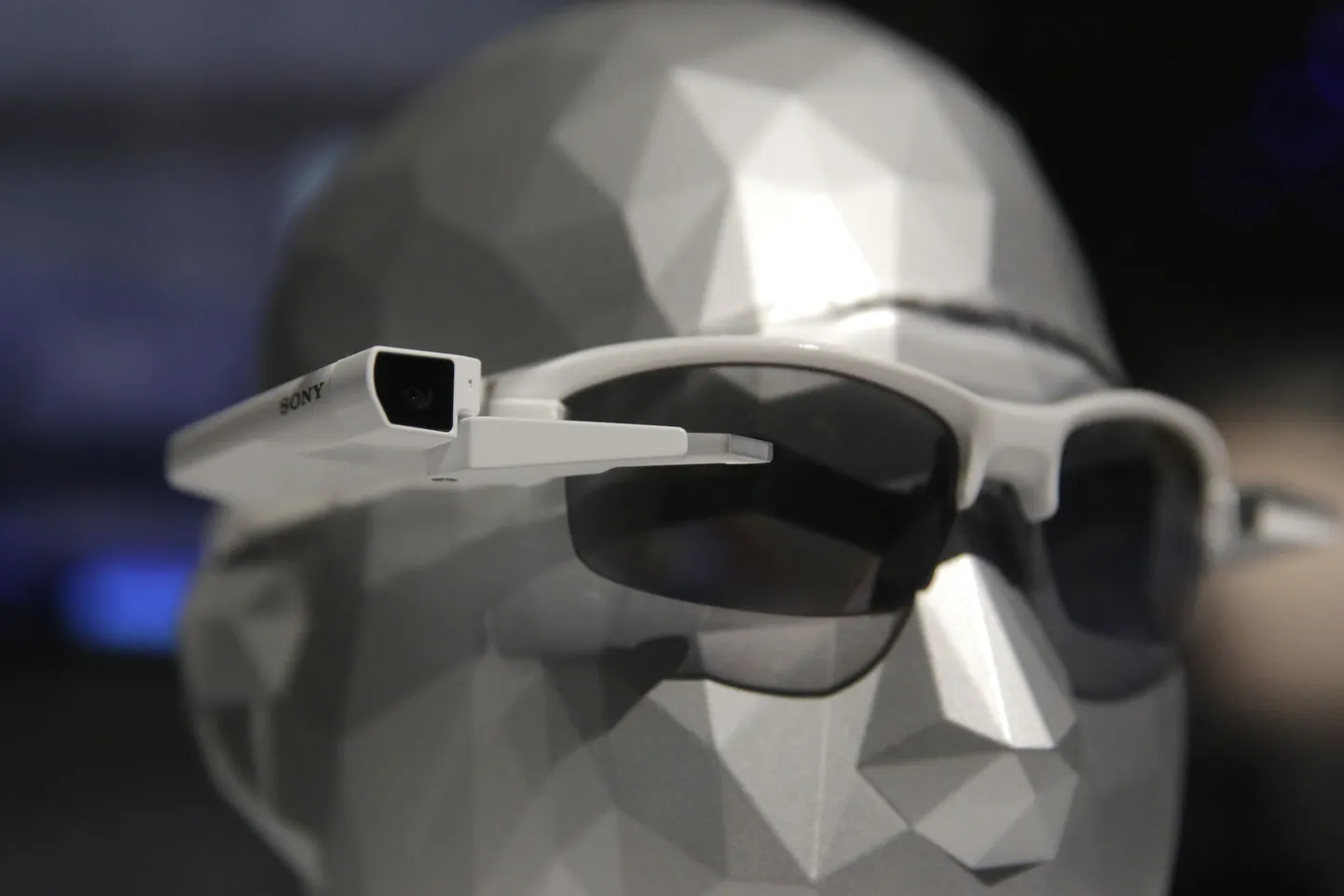Sony nutiprillid SmartEyeGlass