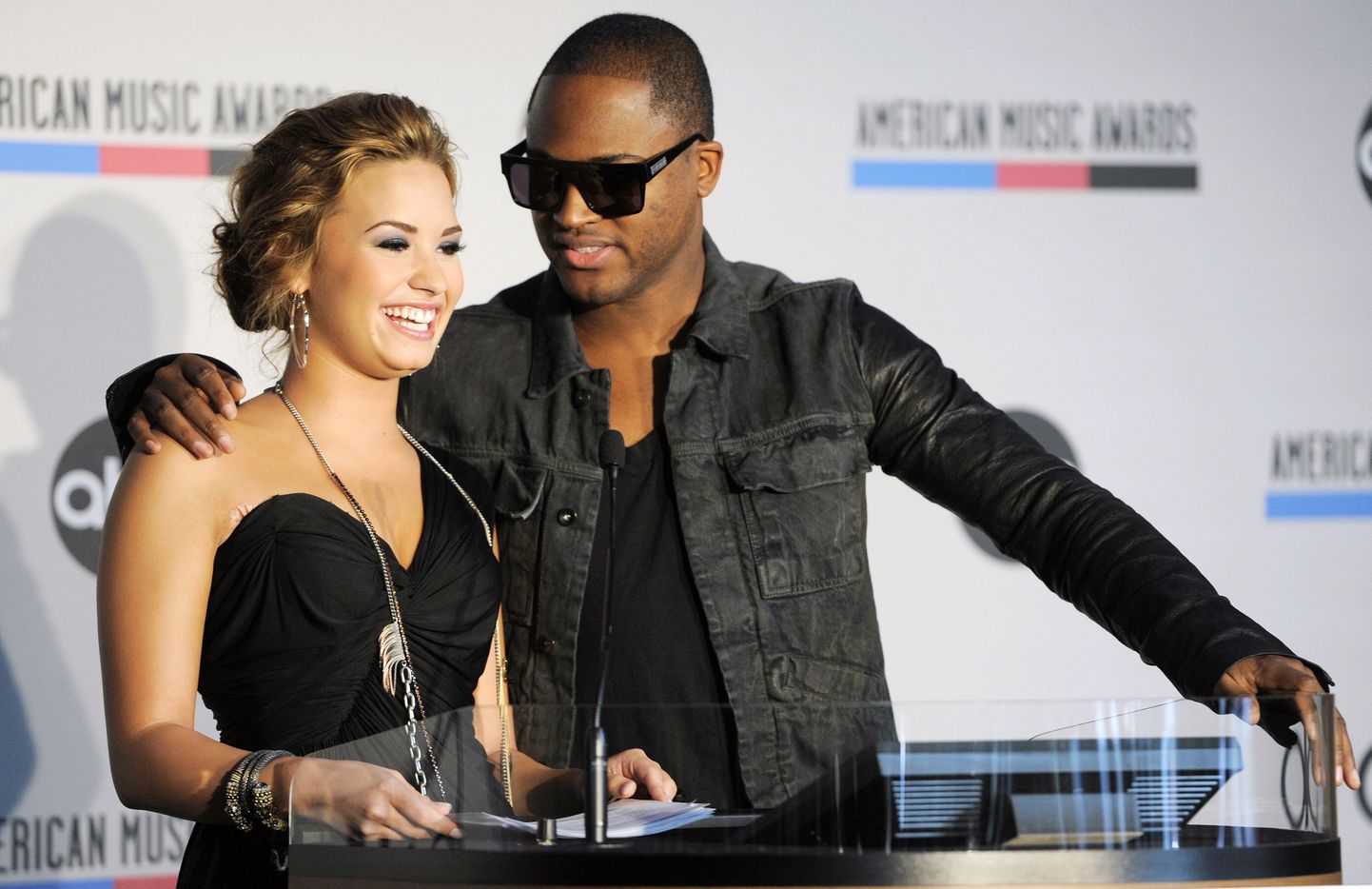 Demi Lovato ja Taio Cruz lugesid ette 2010. Ameerika muusikaauhindade nominendid
