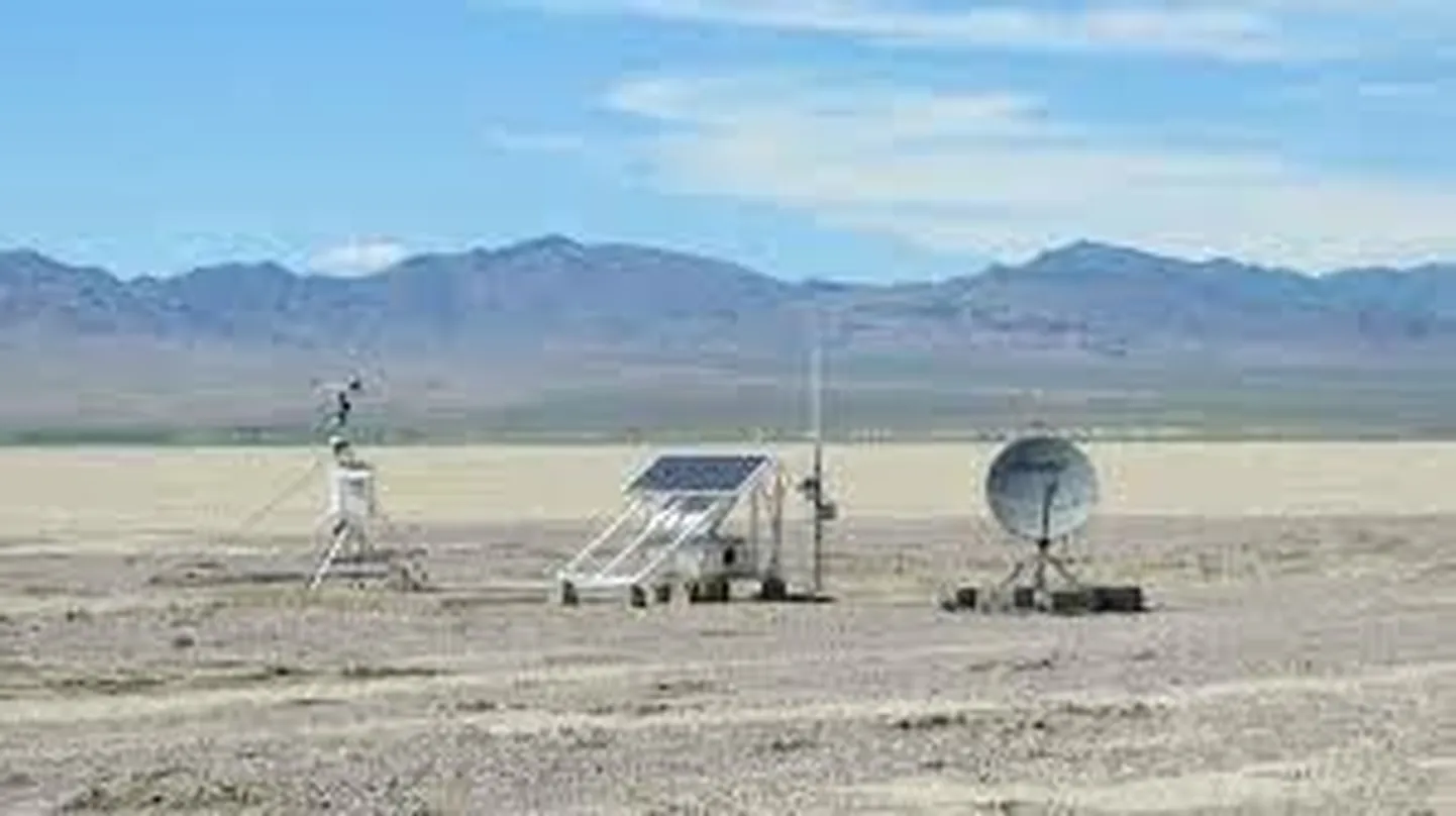 Railway Valley iidse vulkaanikraatri alal on ka NASA tehiskaaslaste kalibreerimisala. Ühendriikide kosmoseagentuur ei rõõmusta sellele alale kaevanduste loomise üle üldse.