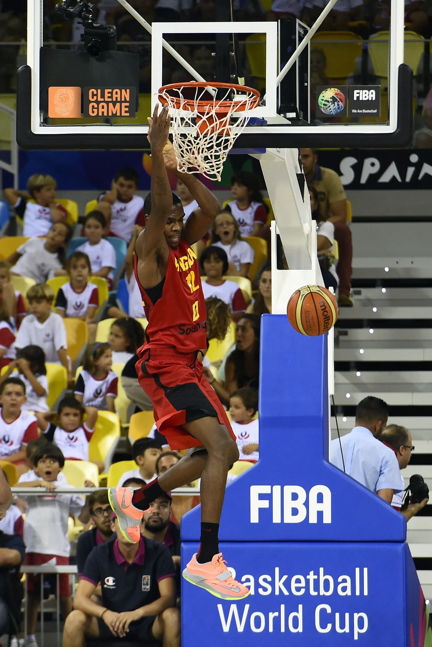 Yanick Moreira.