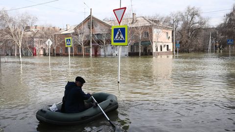 «PUTIN, AITA MEID!» ⟩ Venemaa tulvaohvrid nõudsid meeleavaldusel kahjude korvamist