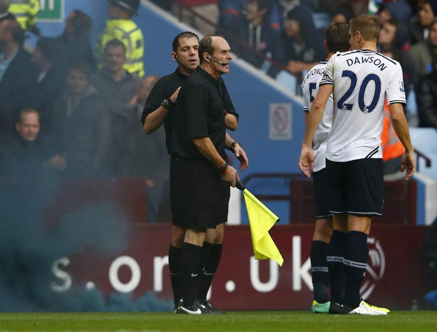 Aston Villa ja Tottenham Hotspuri vaheline mäng.