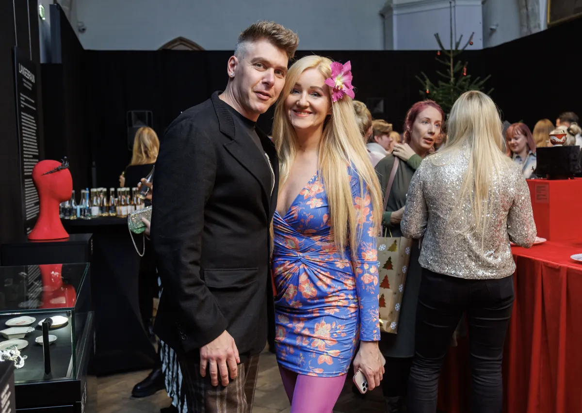 Toni Käsper ja Kristina Herodes. Täna on kaftani asemel küll minikleit.