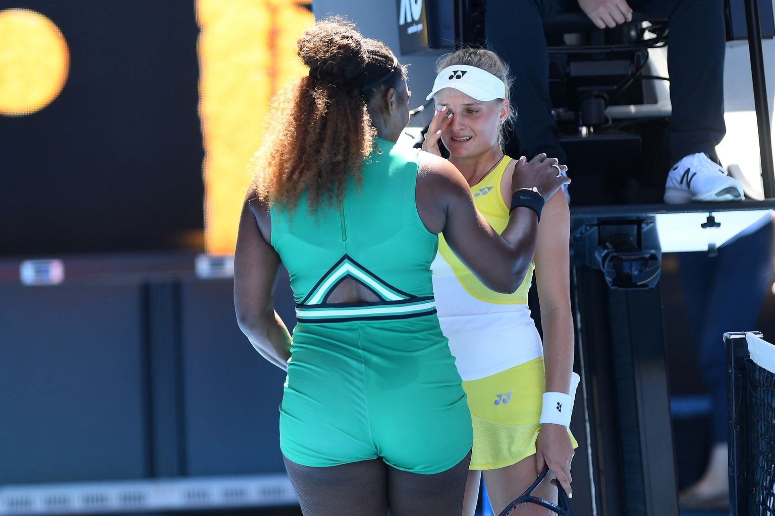18-aastane ukrainlanna Dajana Jastremska polnud veel sündinudki, kui Serena Williams võitis 1999. aastal oma esimese slämmiturniiri võidu. Täna oli aga see päev, mil täitus Jastremska lapsepõlveunistus – mängida ühel päeval oma iidoli Williamsi vastu –, ning olenemata tulemusest tõi see noorukile pisarad silma.