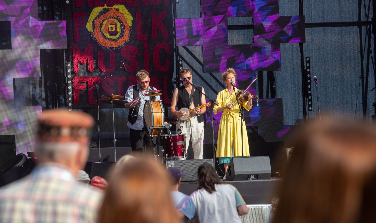 Viljandi pärimusmuusika festival näitas viimasel ehk neljandal päeval rahunemise märke.