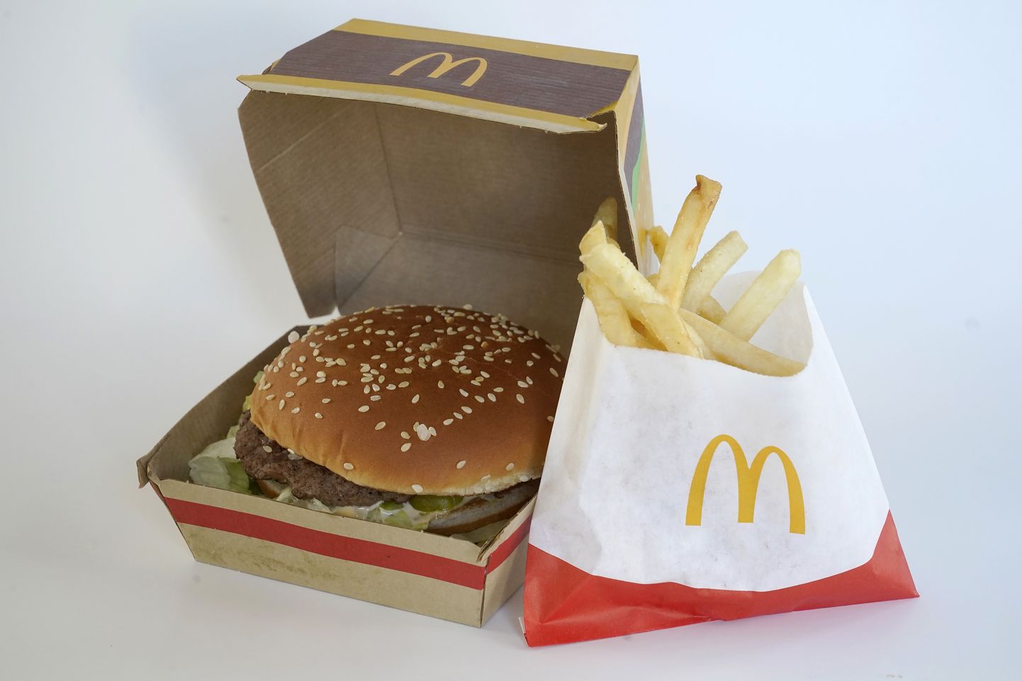 McDonald's sai tulu hinnatundlikke inimeste pitsitavast rahakoti kõhnusest, kes siiski ei suutnud kallimaks läinud kiirtoidule ei öelda