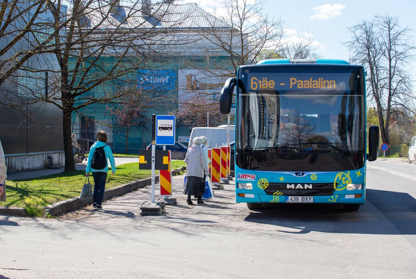 Viljandi maakonna bussiliinide sõidugraafikutes tuleb 15. septembrist mõningaid muudatusi.