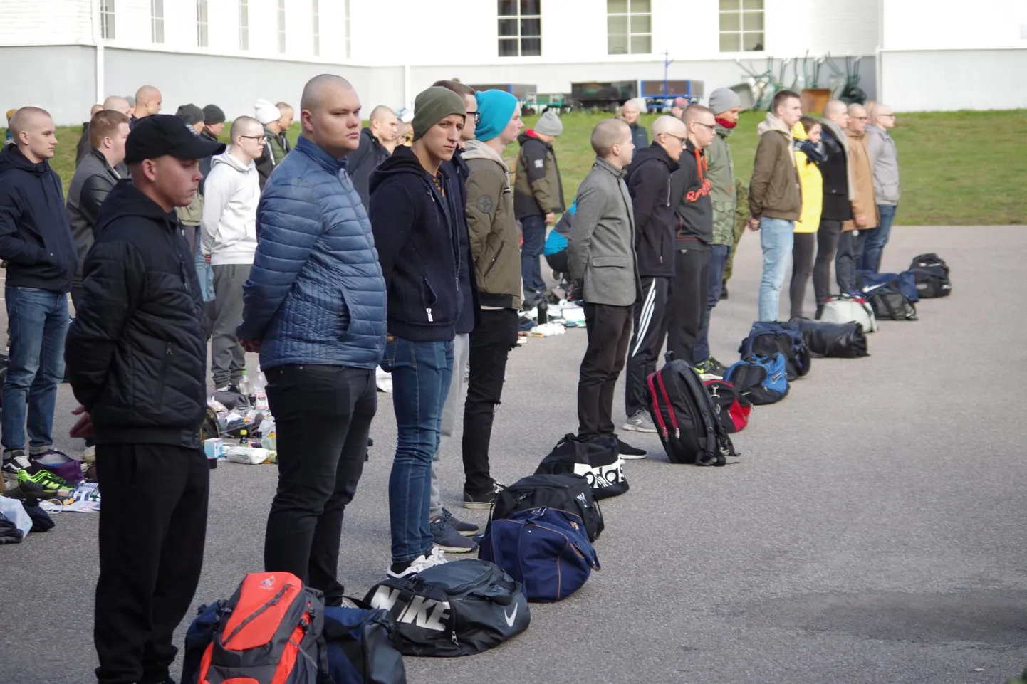 Uued ajateenijad teise jalaväebrigaadi üksuses - Kuperjanovi pataljonis.