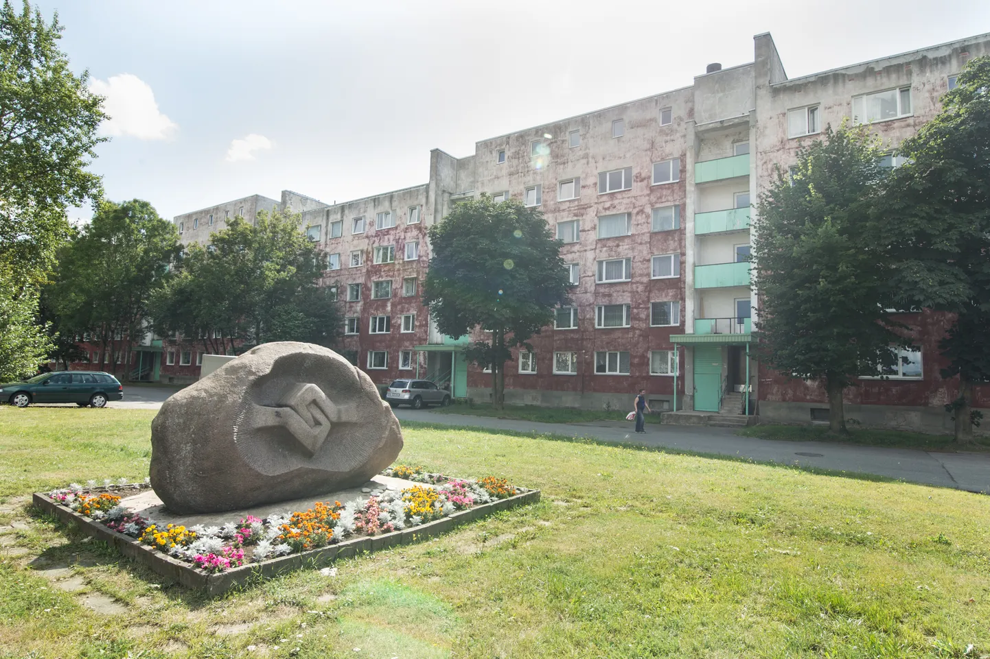"Камень дружбы" в Южном микрорайоне Ярвеской части города Кохтла-Ярве.