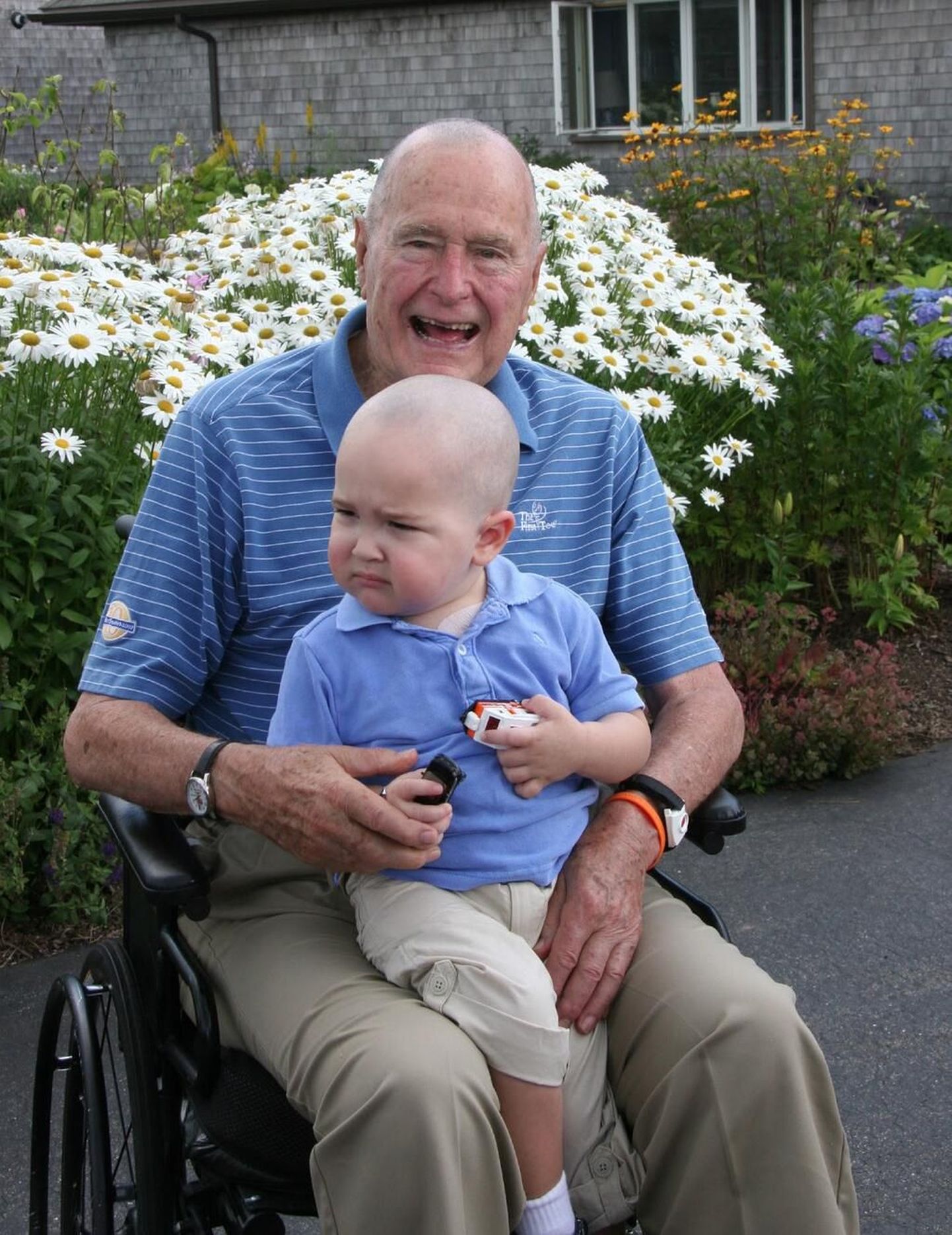 George W. H. Bush ja väike Patrick.