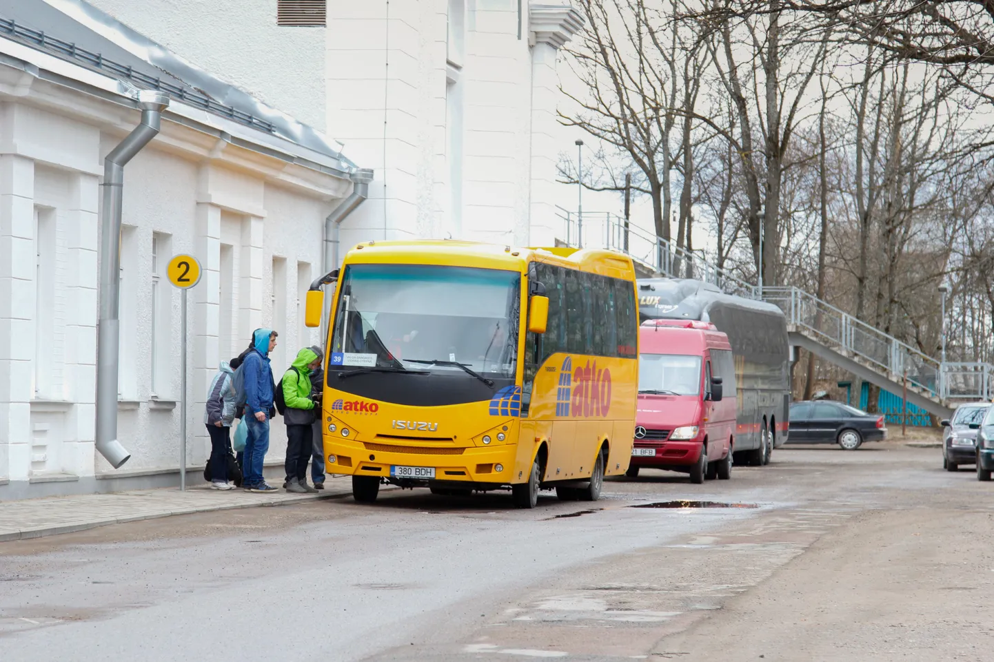 Murelik reisija kurtis, et kõige jahedam on ATKO kollastes bussides. Selleks, et reisijad end paremini tunneksid on firma omalt poolt lisanud võimsamad lisasoojendused.