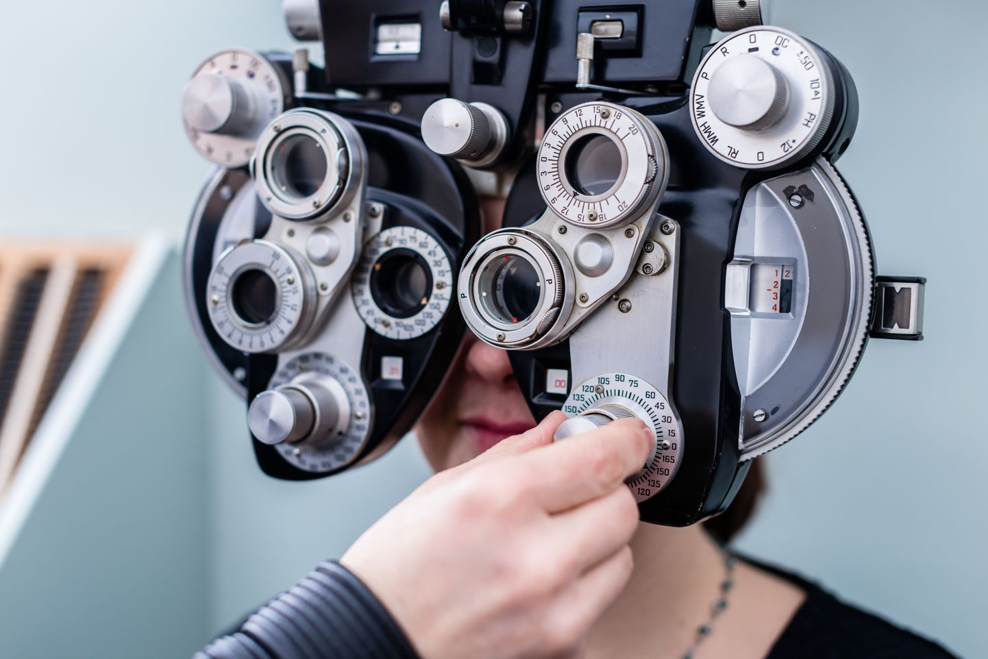 Kümnest inimesest kuus vajab nägemise parandamiseks prille või läätsesid.