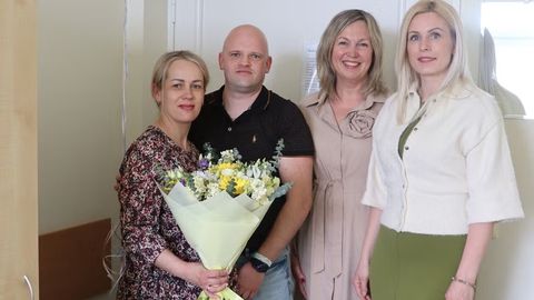 Тукумское самоуправление выделит 6000 евро семье тройняшек