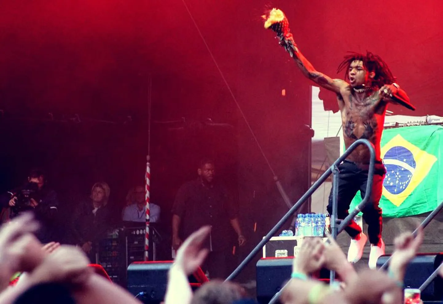Sotsiaalmeediasensatsioon ja internetipropeller Rae Sremmurd paugutab mööda ilma ringi mulluse albumi materjaliga. «Positivusel» said nad tulise vastuvõtu osaliseks.