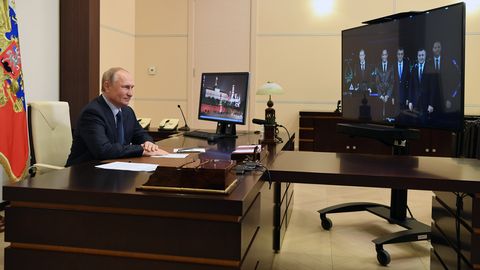 President Putin avas koroonaravimite tootmisele keskenduva BratskHimSintezi farmaatsiatehase (26. november 2020). President Putin avas koroonaravimite tootmisele keskenduva BratskHimSintezi farmaatsiatehase (26. november 2020).