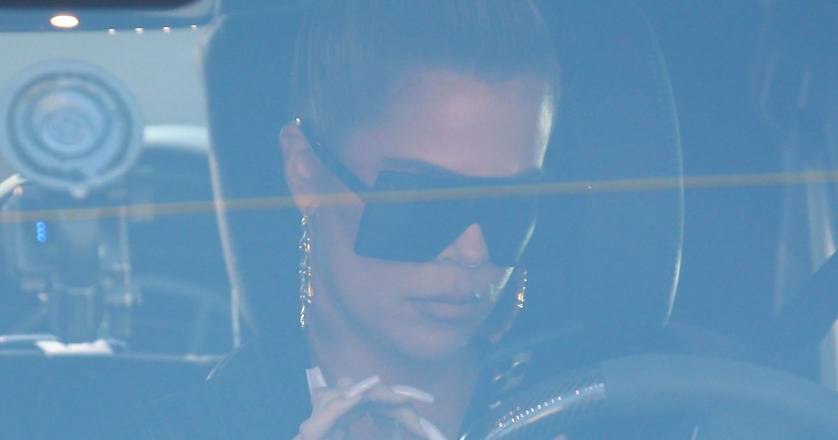 Paparatso: vahi, millise paugupilliga vuhab ringi Khloe Kardashian