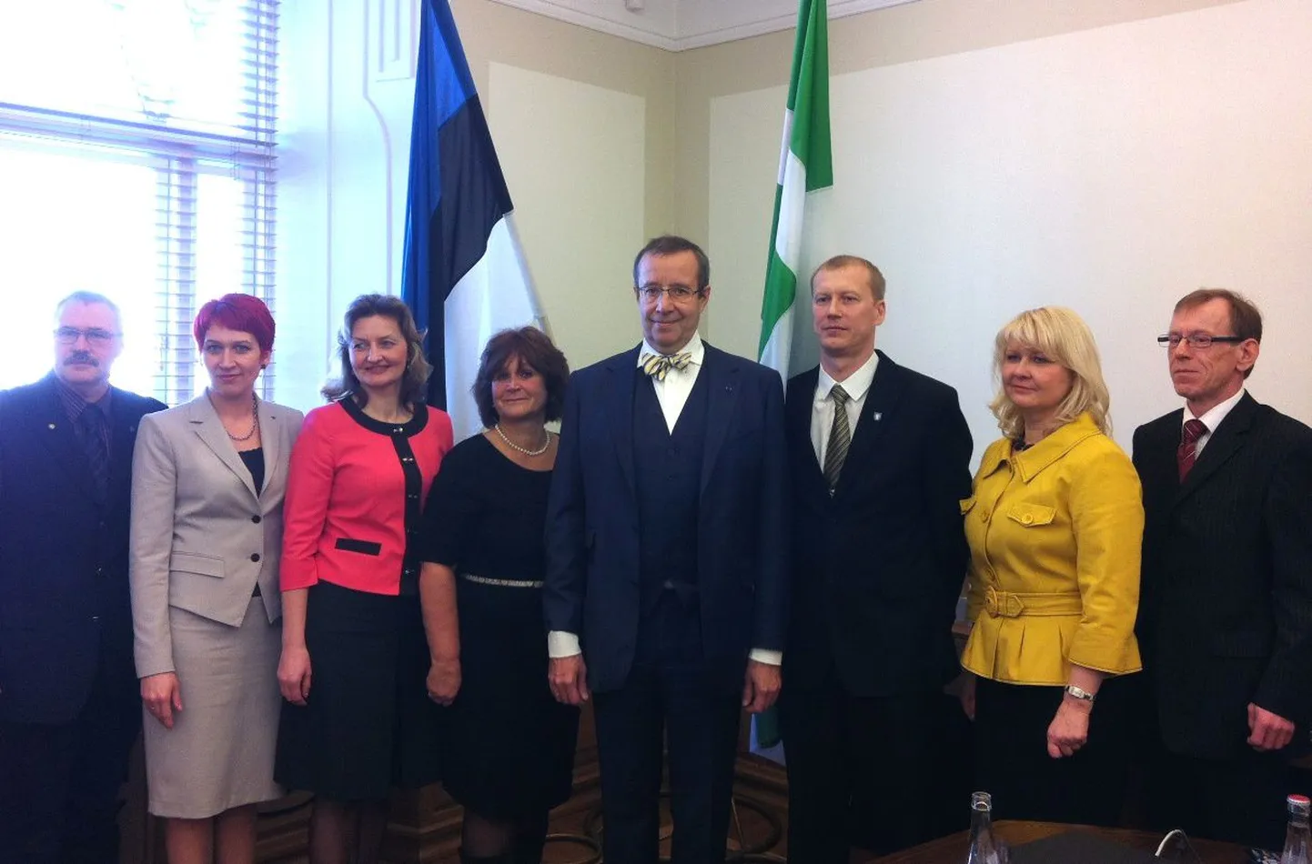 President Toomas Hendrik Ilves kohtus Paide raekojas linna- ja vallajuhtidega.