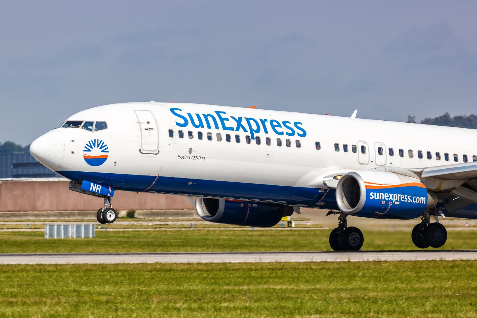 Aviokompānijas "SunExpress" lidmašīna.