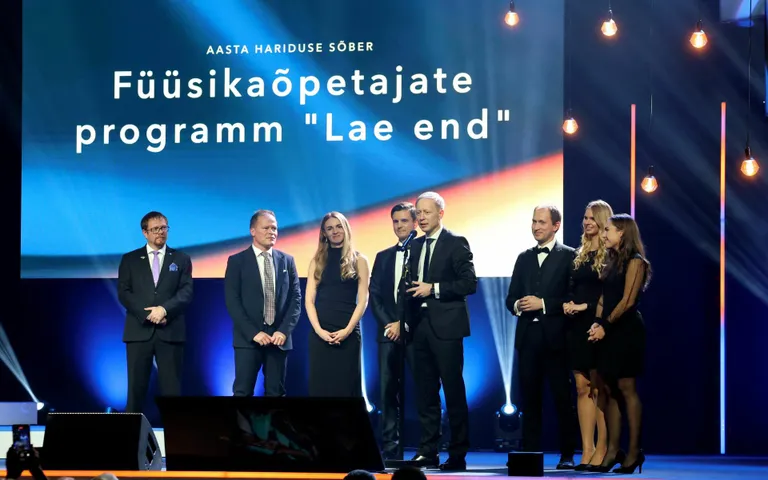 Mõned neli nädalat tagasi tänavusel aasta õpetaja galal tunnustatud pedagoogidest.