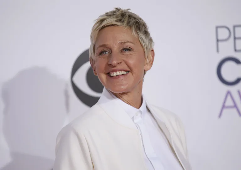 Ellen DeGeneres loobus täiskohaga näitlejaametist, et hakata juhtima endanimelist jutusaadet.