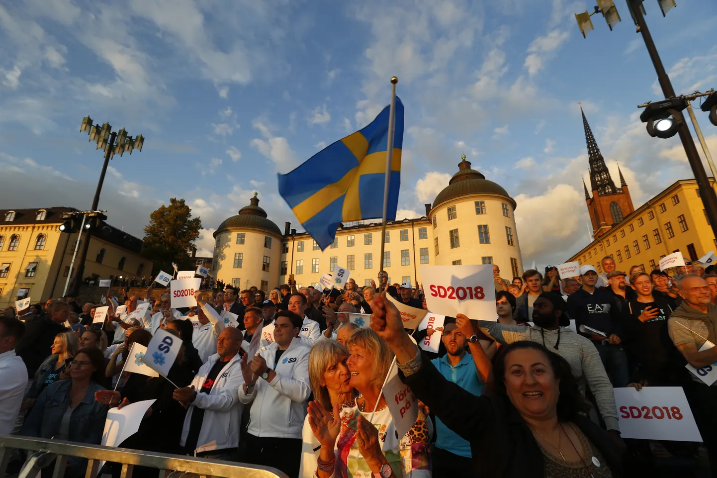 Sweden Democrats party supporters attend an election campaing in Stockholm, Sweden September 8, 2018. REUTERS/Ints Kalnins