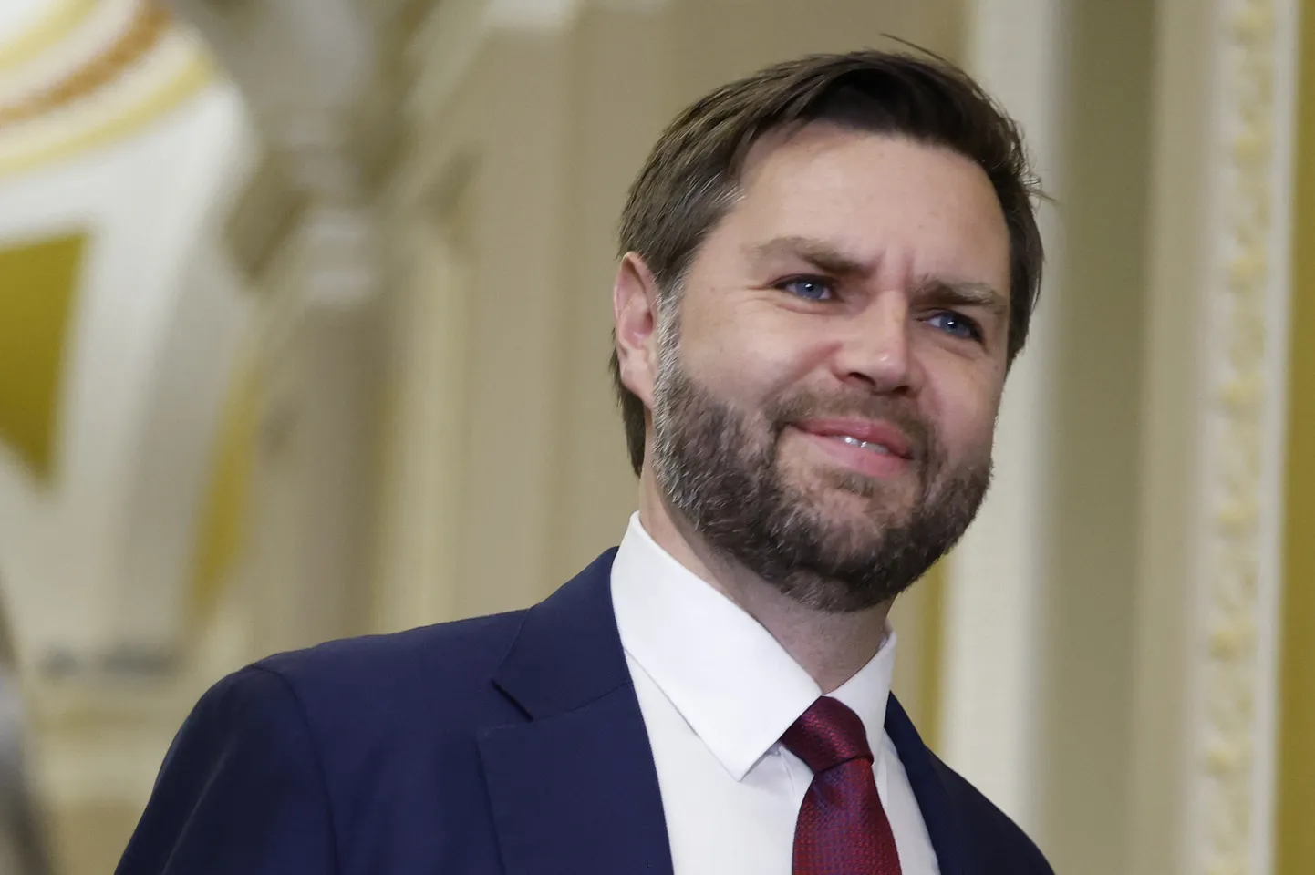 Джей Си Вэнс.