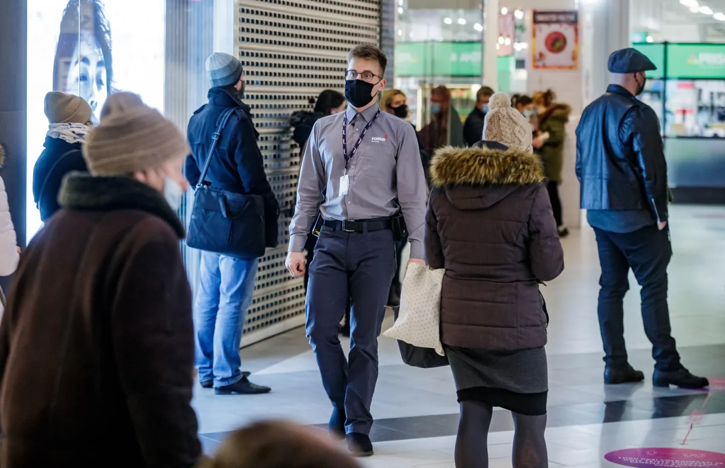 Kuna vaktsineeritute ja haiguse läbipõdenute arv pidevalt kasvab, siis maskikandmine ei ole enam kohustus, pigem soovitus.