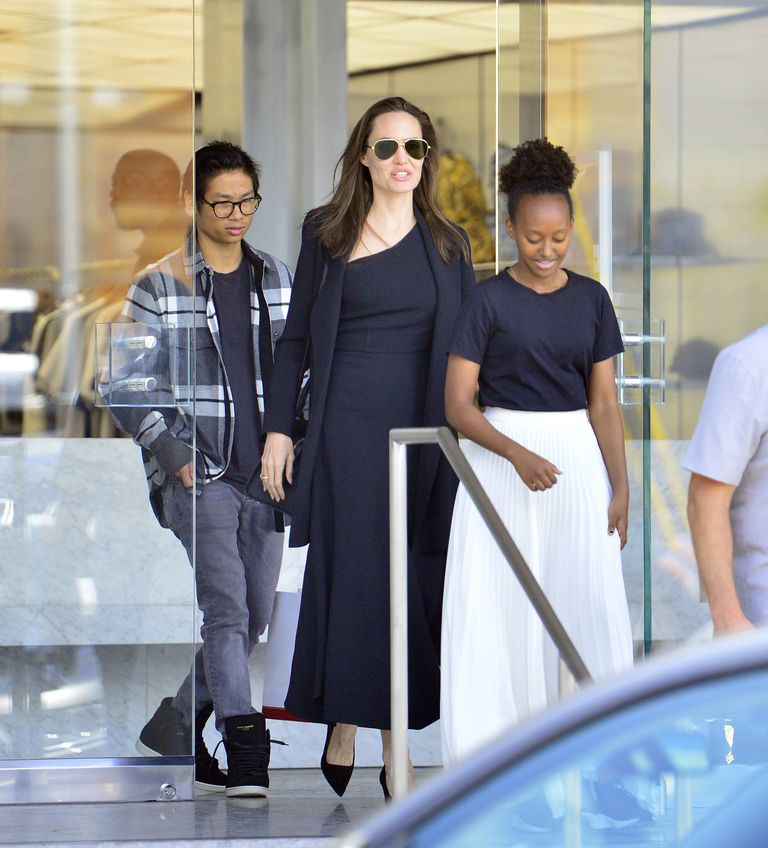 Angelina Jolie koos poeg Paxi ja tütar Zaharaga