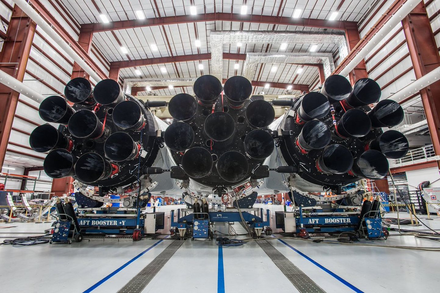 Falcon Heavy mootorid.