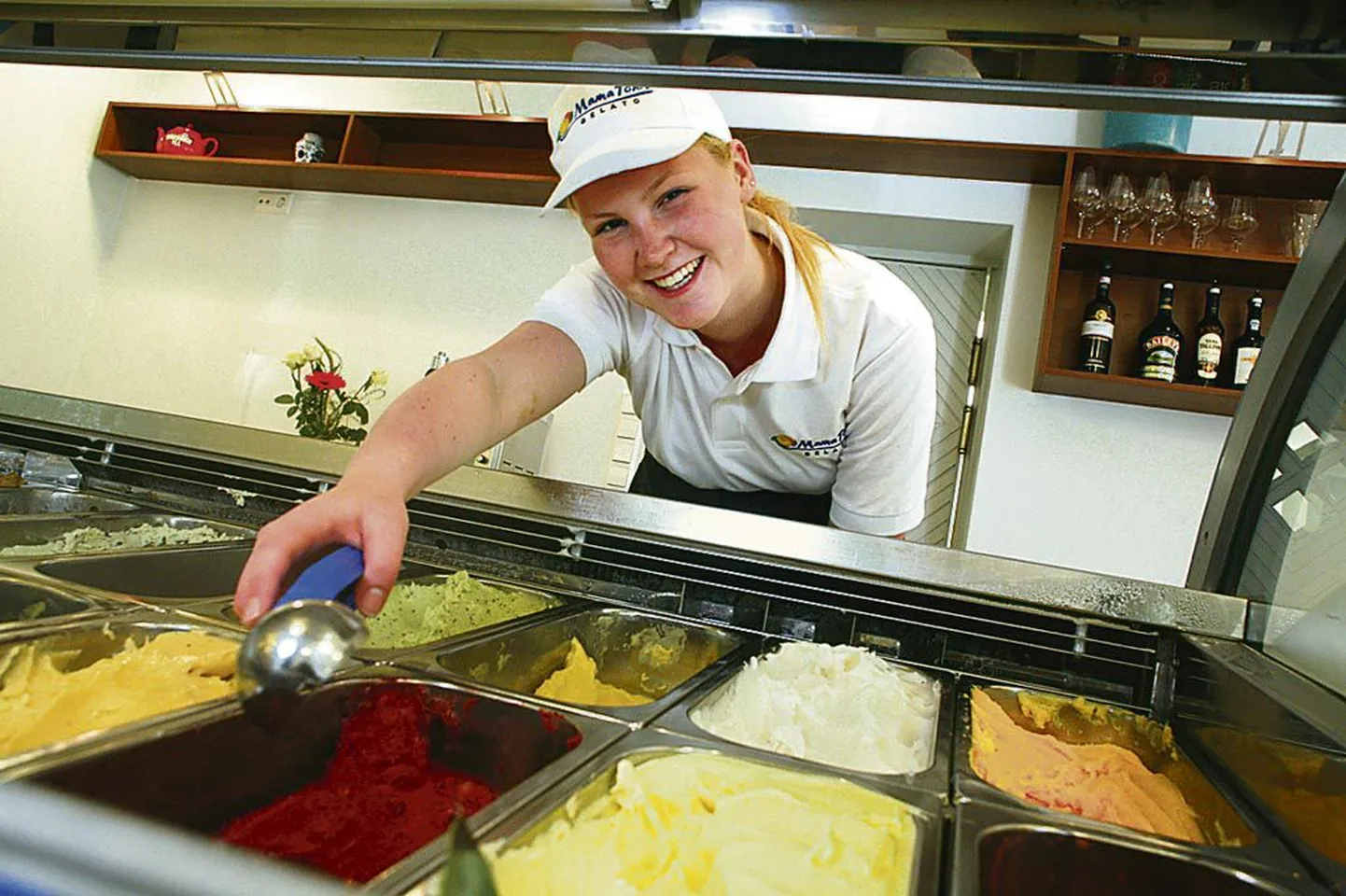 Mama’s Toni Gelato kohvikus töötav Pille-Riin Peet usub, et aktiivsus on suvise töökoha leidmisel tähtsaim.