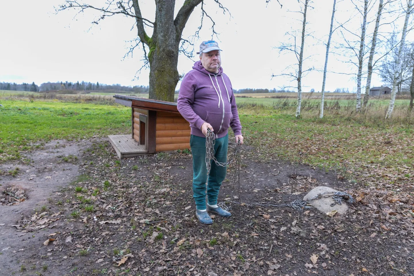 Tiit Pihlak leidis lõhkirebitud koera kuudist paarikümne meetri kauguselt.