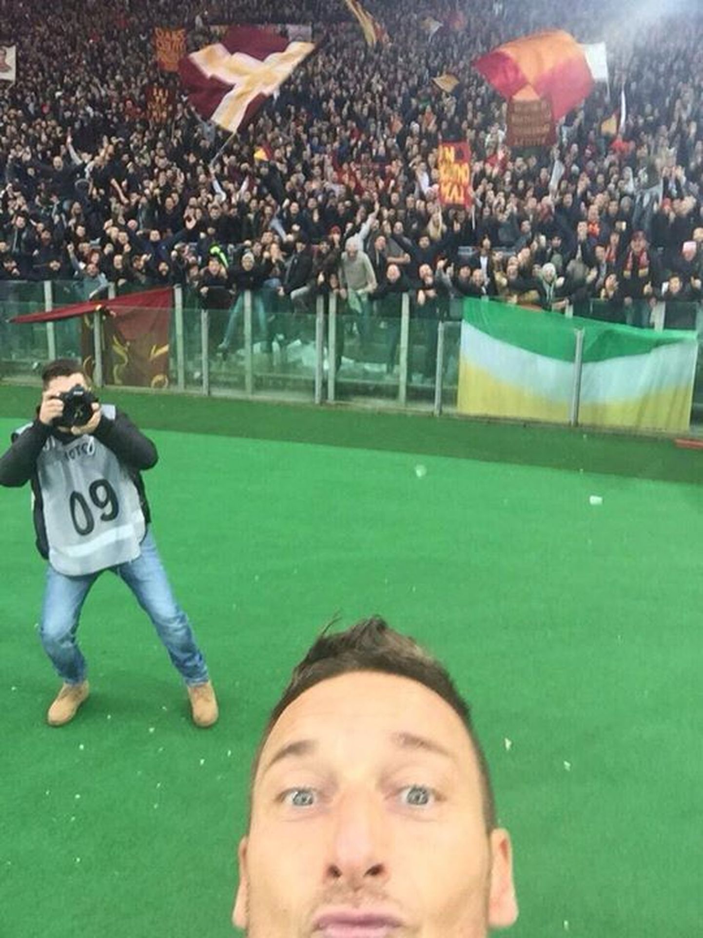 Francesco Totti selfie.