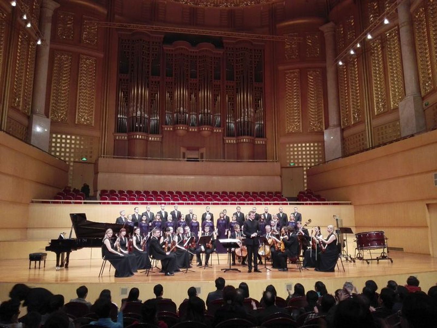 Eesti Filharmoonia Kammerkoor ja Tallinna Kammerorkester oli läinud nädalal kontserdireisil Hiinas.