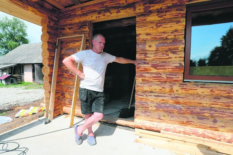 Päästeametnik Toomas Haidak on ka kalamees ja talle ei ole tehas meeltmööda.