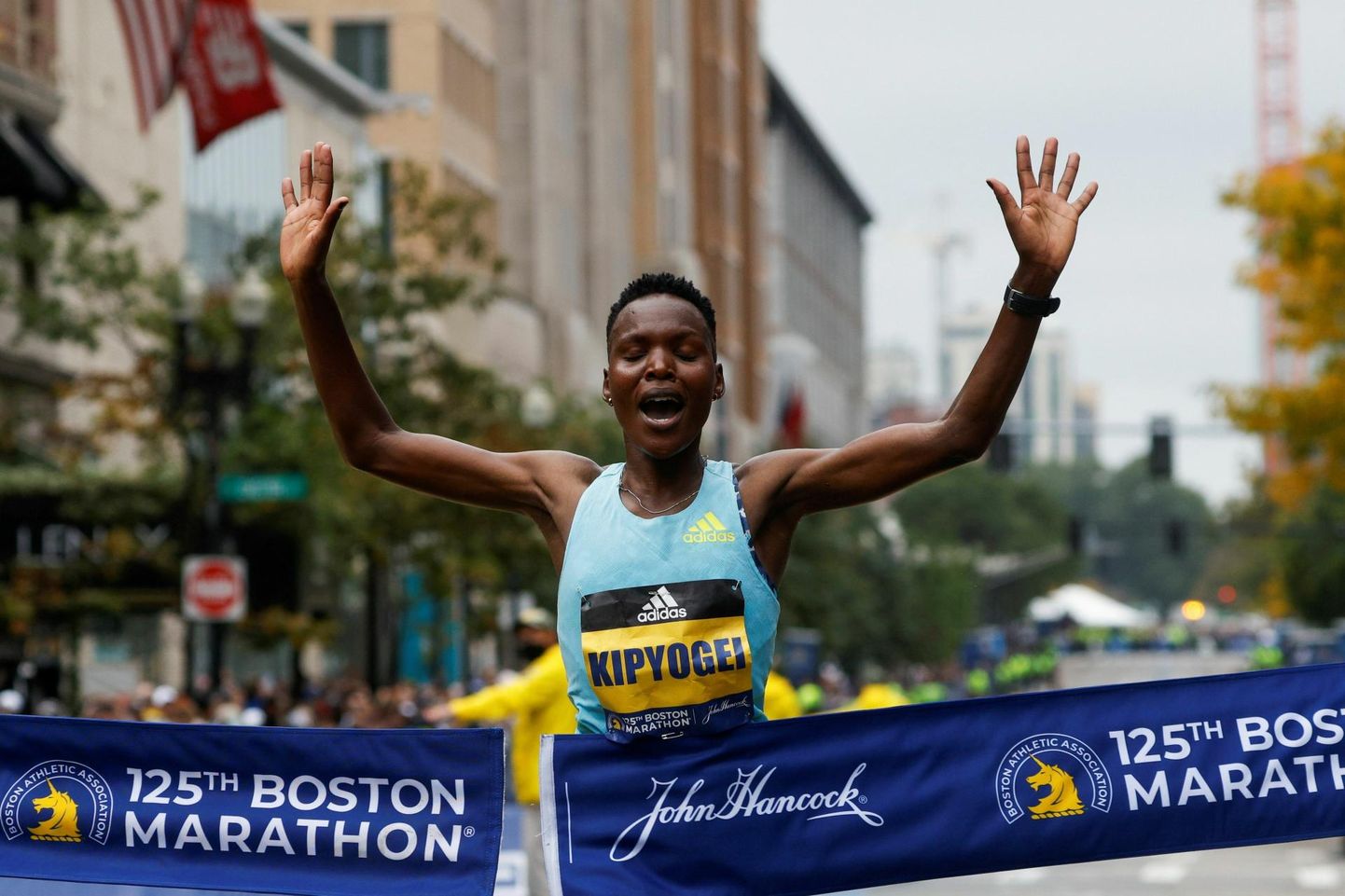 Bostoni maratoni võitja Diana Kipyokei seisab silmitsi nelja-aastase võistluskeeluga.