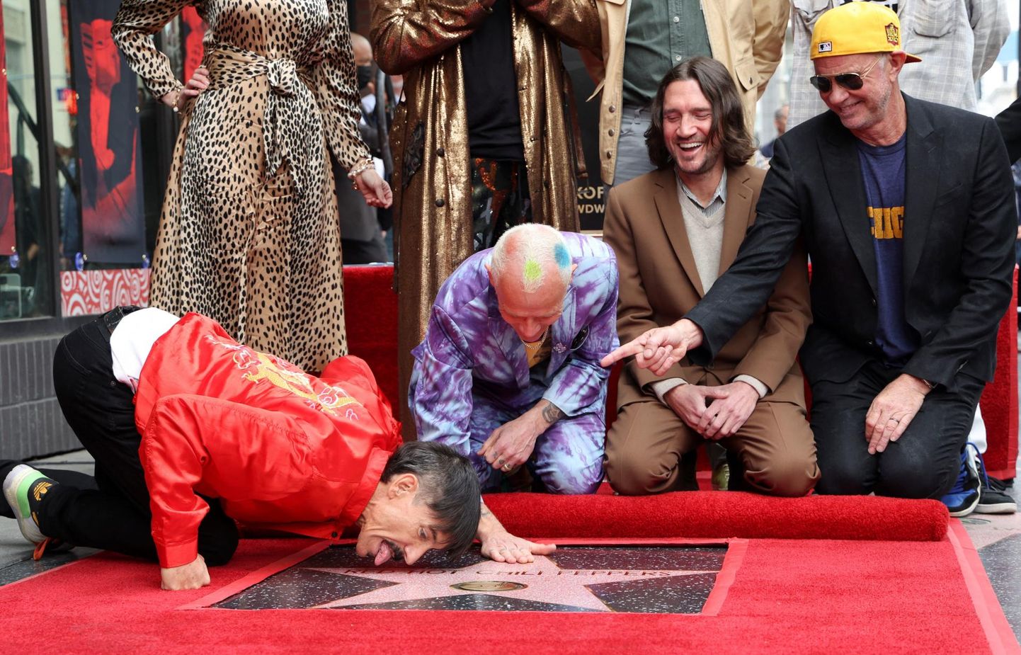 Red Hot Chili Peppers sai Hollywoodi kuulsuste alleel endale tähe