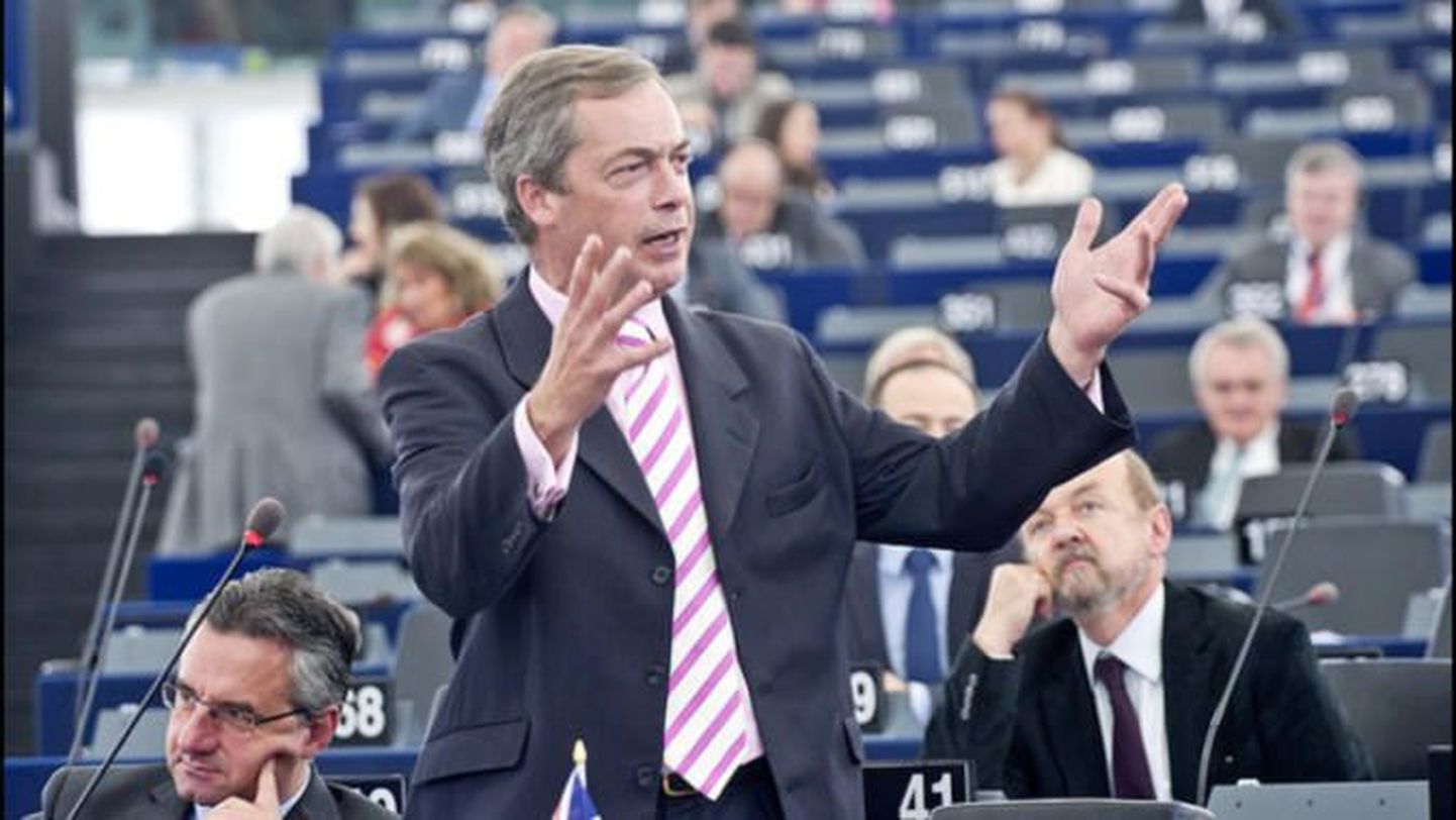 Nigel Farage kõnelemas europarlamendis aastal 2011.