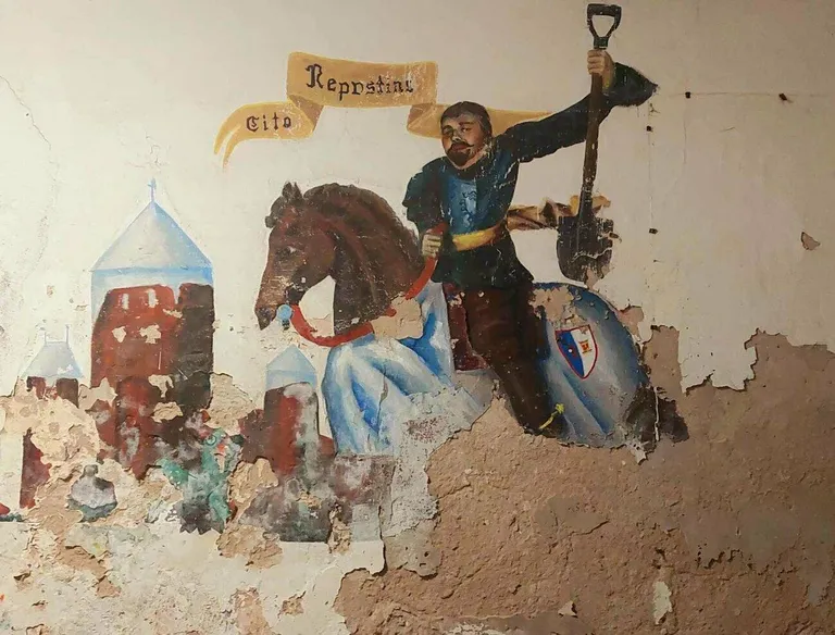 Meelis Säre ja Aivar Reidla koostöös 1986. aastal valminud seinamaal «Põdrake» oli tänavu veebruaris ajahambast puretud.