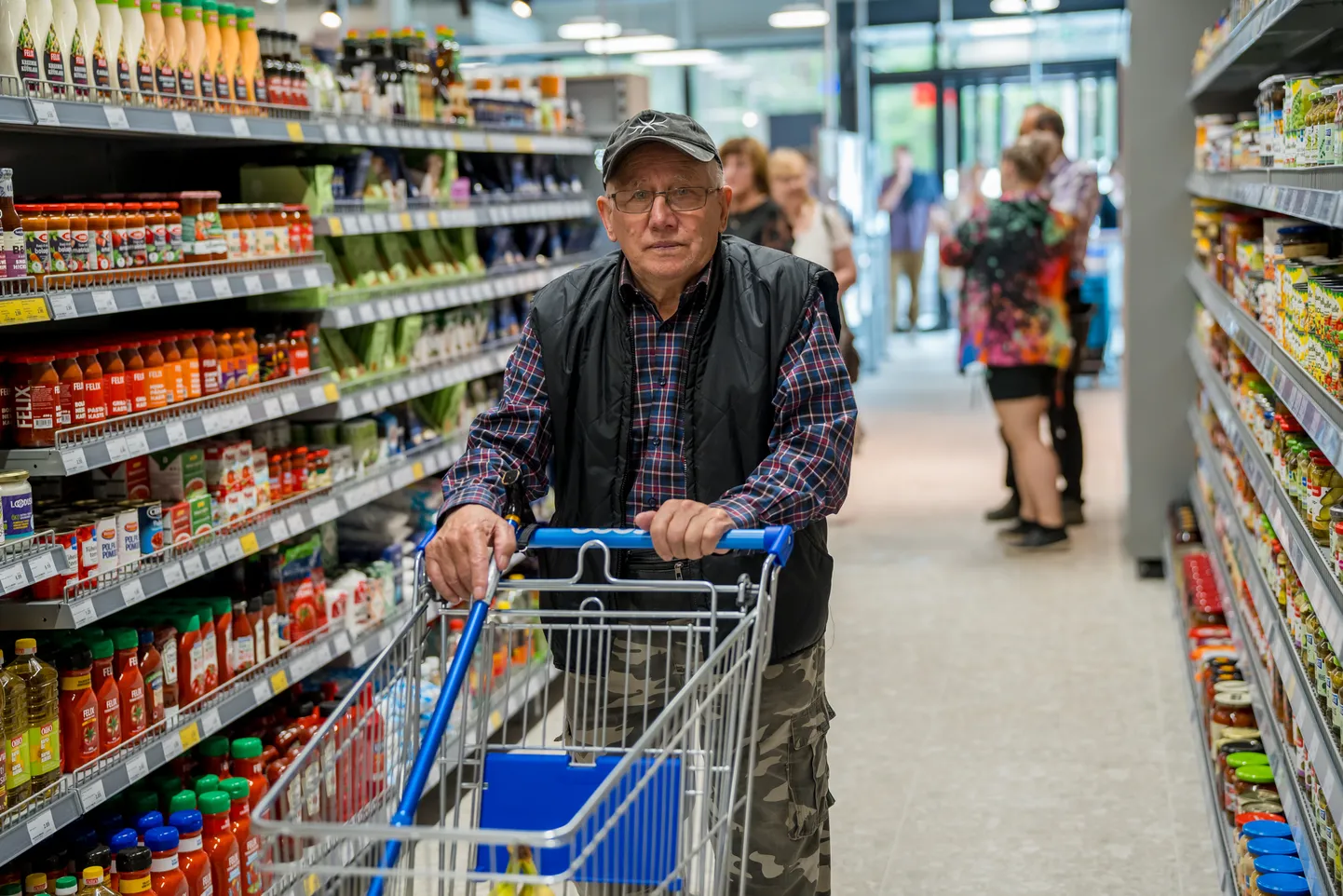 Hiljuti avatud Häädemeeste COOPi pood.