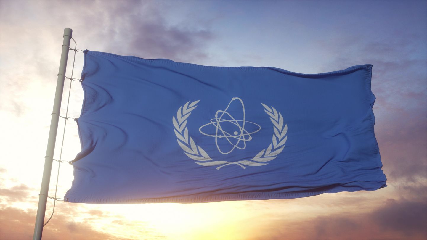 Starptautiskās Atomenerģijas aģentūras (IAEA) karogs.