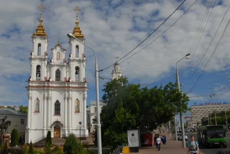 Проезд в общественном транспорте в Витебске - 45 копеек