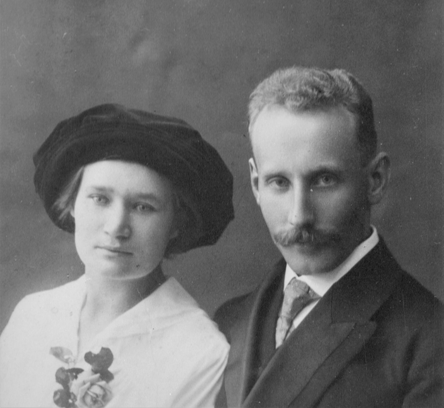 Linda Marie ja Karl Einbund.