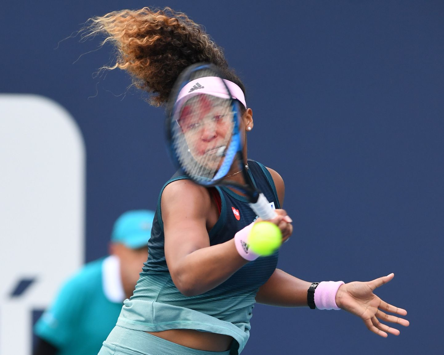 Naiste tennise esireket Naomi Osaka piirdus Miami turniiril kolmanda ringiga. See võib ta kukutada liidrikohalt.
