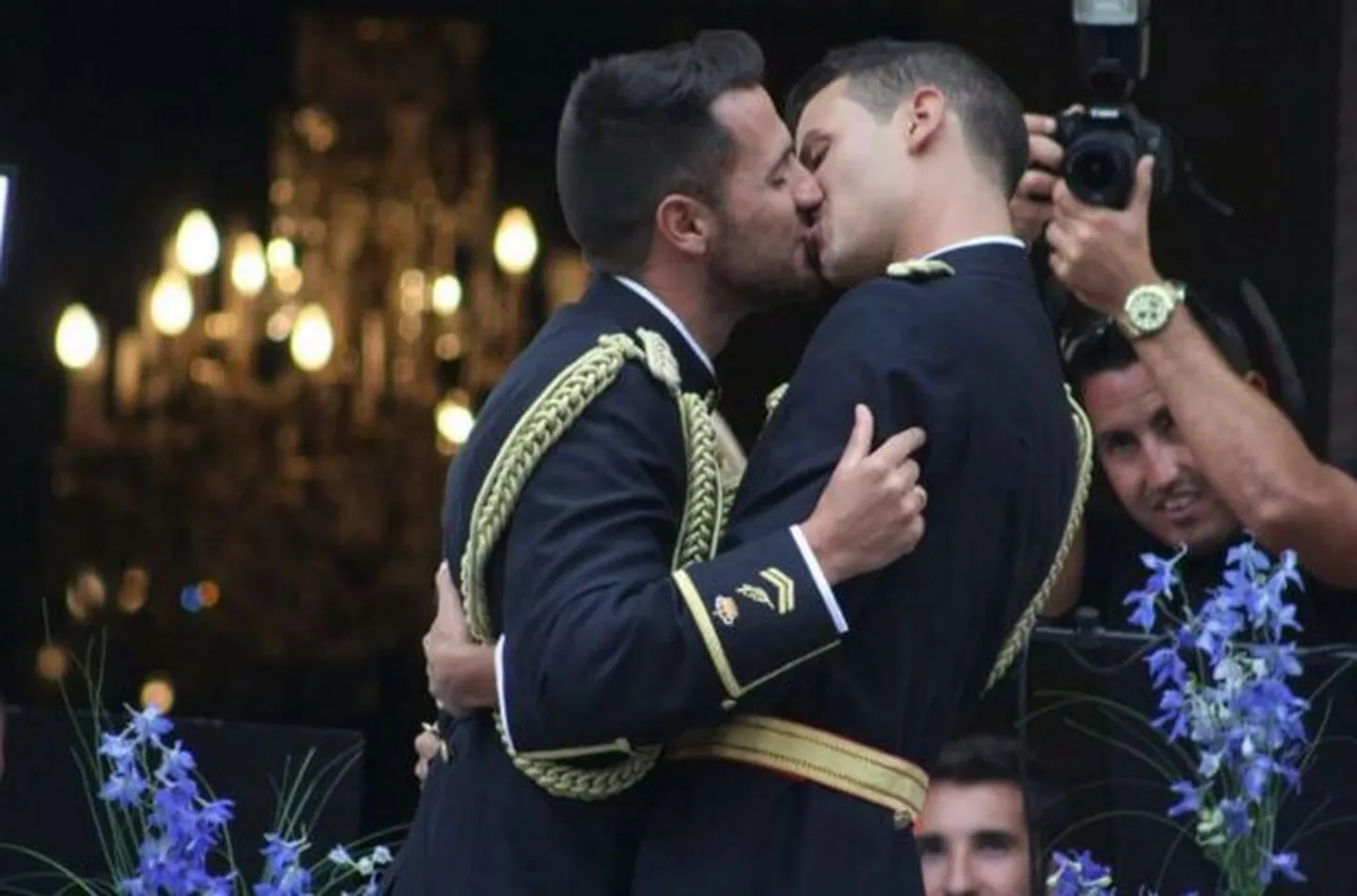 Свадьба полицейских Чема и Джонатана.