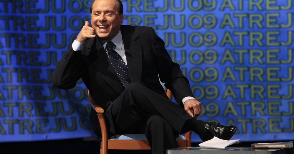 SEKS JA KOHUS ⟩ Surnud Berlusconi bunga-bunga pidude saaga kihutab järgmisesse vaatusesse