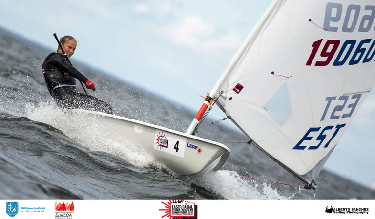 Maris Seersant, Tallinna Jahtklubi EST190609 - Laser Radial Noorte Euroopa Meistrivõistlused 2016 - 10.08.2016 - foto Alberto Sanchez