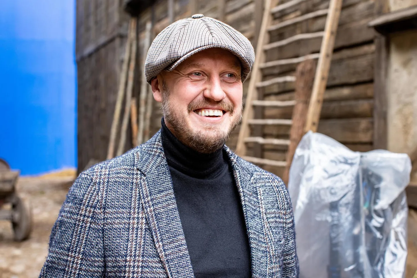 Tanel Tatter suhtub oma töösse suure kirega. Praegu käib kibe töö «Apteeker Melchiori» filmi postproduktsioonis ning turunduse ettevalmistamisel. 20. augustil esilinastuma plaanitud Ergo Kulla käe all valminud mängufilm «Soo» jõuab kinopubliku ette aga sügisel.