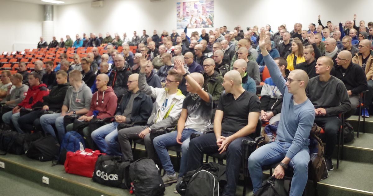 Kaitsevägi õpetab ajateenijatele eesti keelt