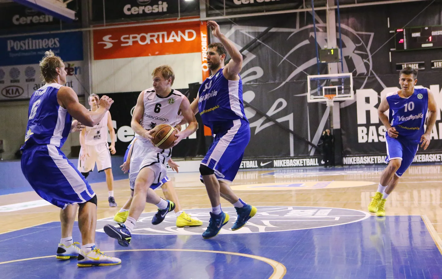 Rock mängis Ventspilsiga Eurochallenge'i sarjas näiteks 2013. aastal, siis võitis mängu Tartus Ventspils 66:65.
