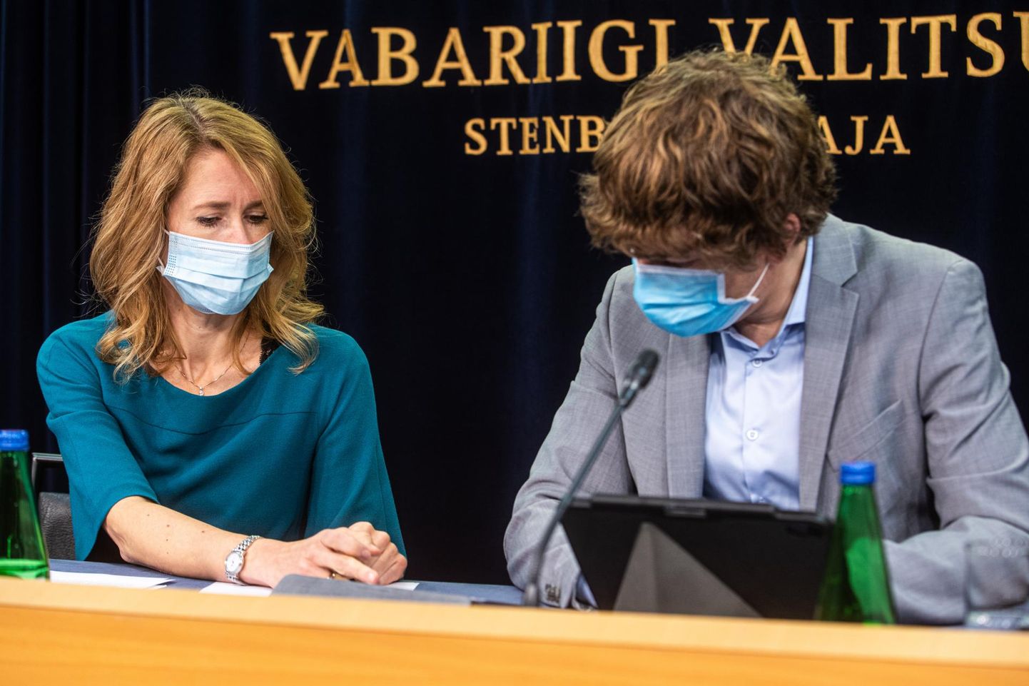 Tartu Ülikooli kliinikum saatis peaminister Kaja Kallasele ning tervise- ja tööminister Tanel Kiigele pöördumise, milles soovitakse, et kriisijuhtimises võetaks põhieesmärgiks haiglaravi vajavate patsientide juurdekasvu peatamine.